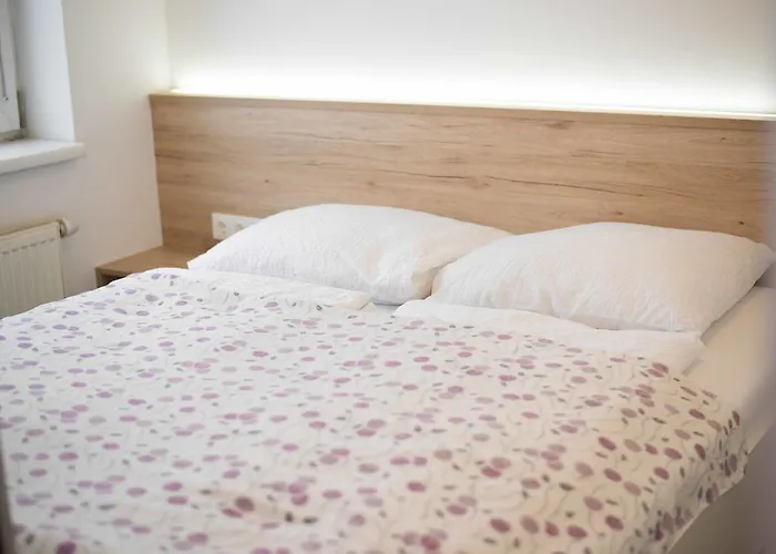 Schoenbrunn Design Apartment Vienna