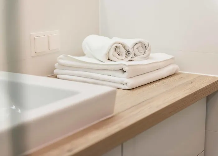 Schoenbrunn Design Apartment *