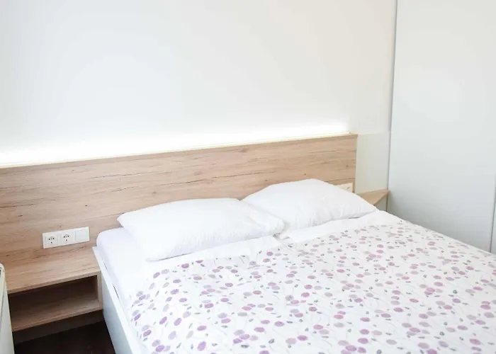 Apartment Schoenbrunn Design